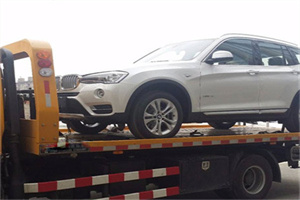荔湾拖车24小时服务电话